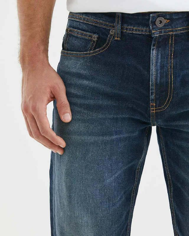 RELAXED FIT HIGH-RISE JEANS IN ULTRA DARK WASH RELAXED FIT HIGH-RISE JEANS IN ULTRA DARK WASH