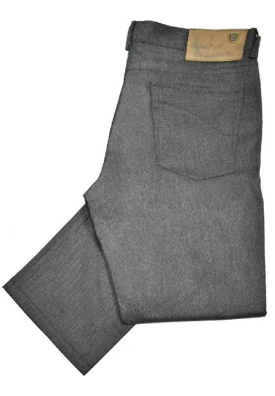 Gray / 33